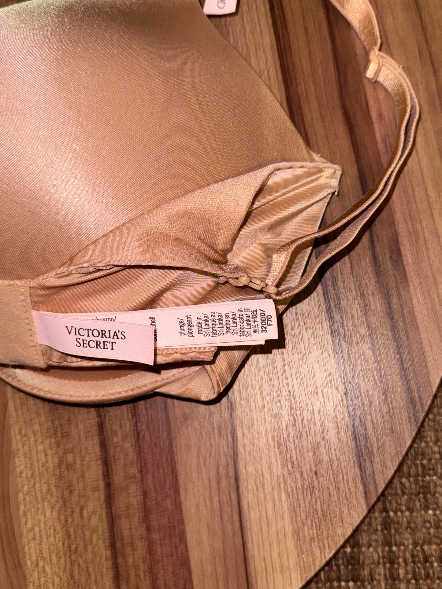 VS 32DDD tagged