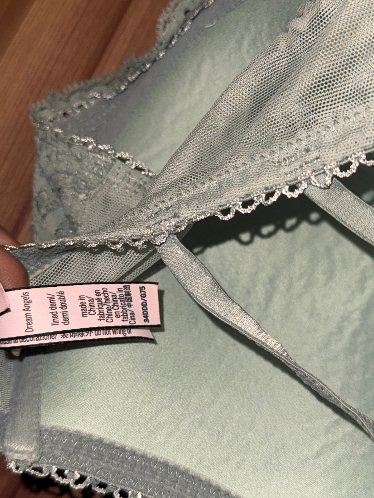 VS 34DDD