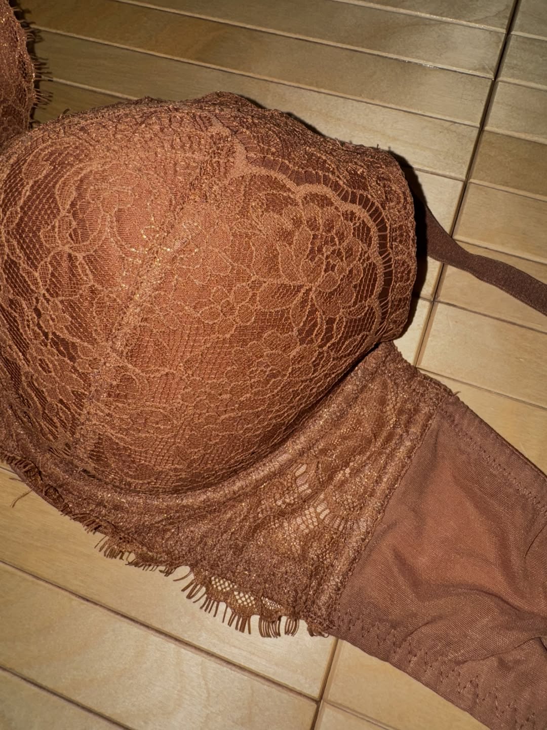 VS 38D