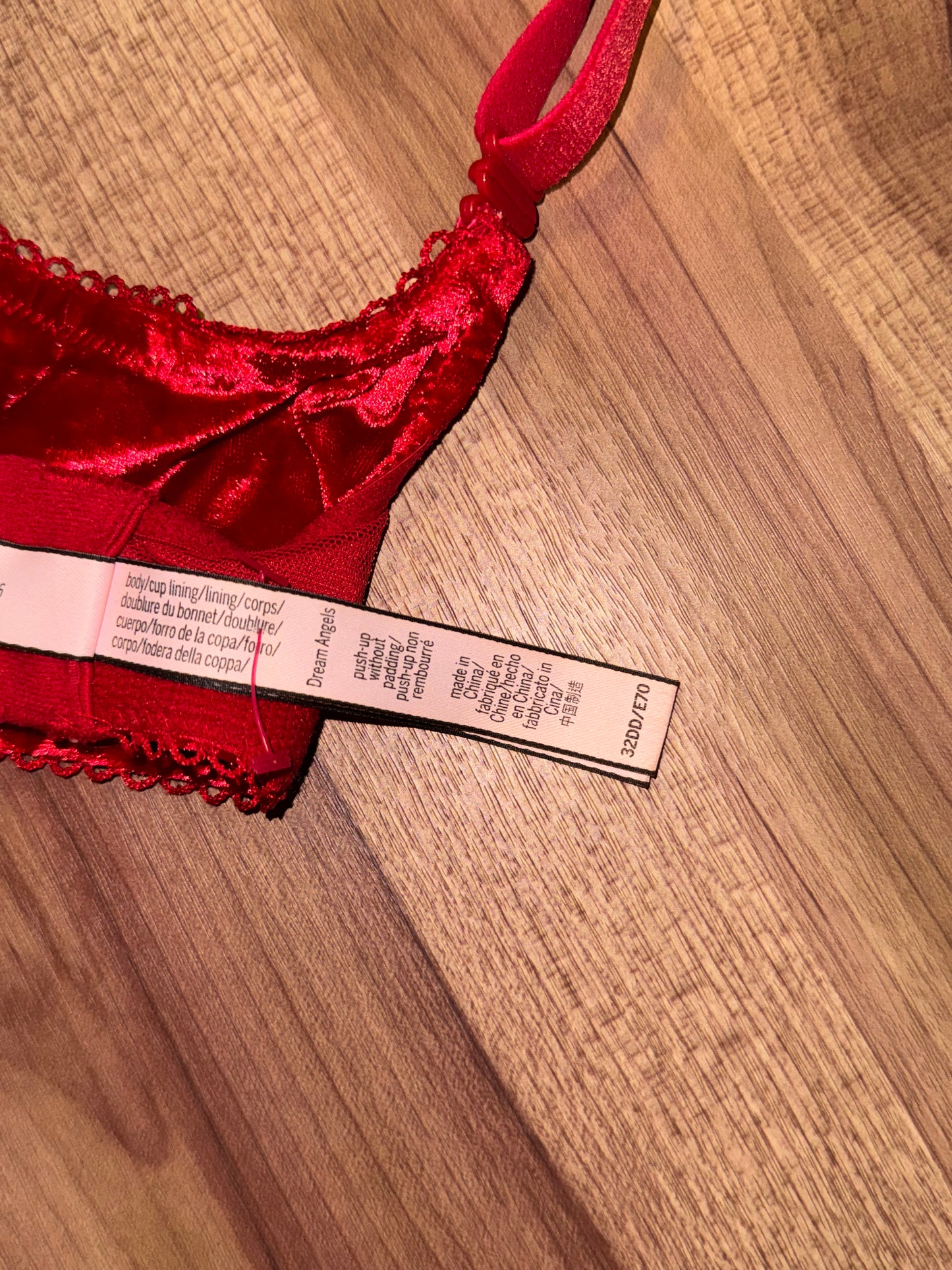 VS 32DD