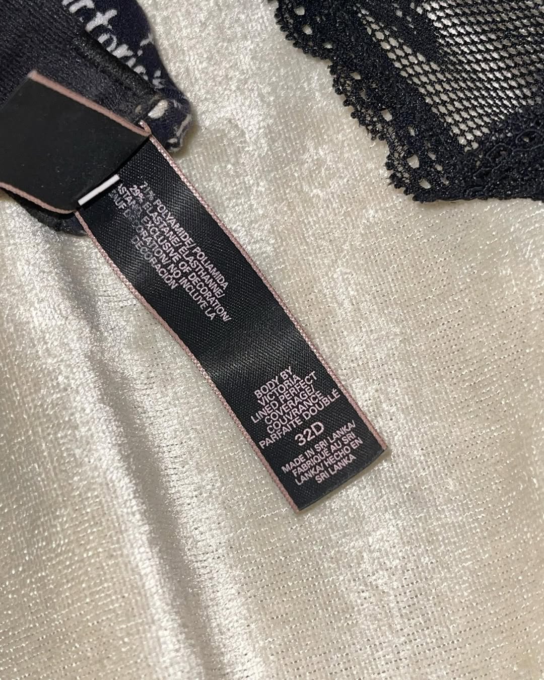 VS 32D