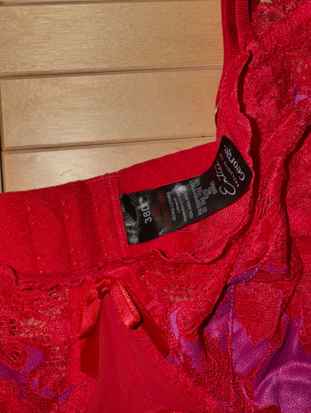 vs 38D