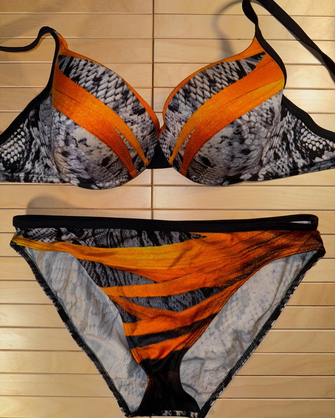 Beach wear Bikini