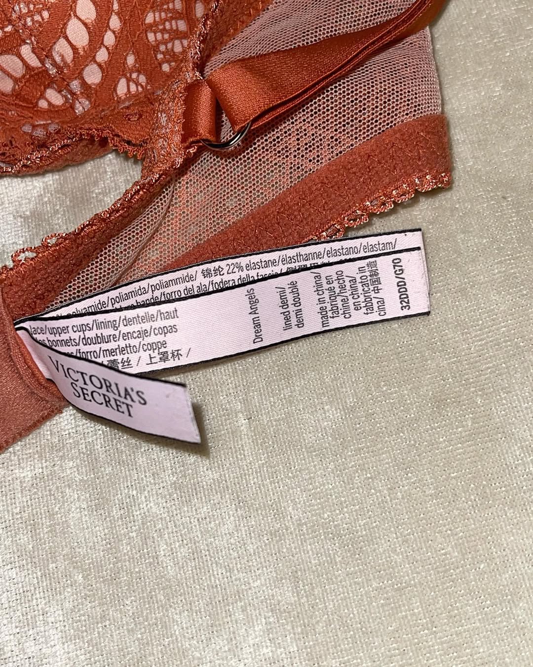 VS 32DDD