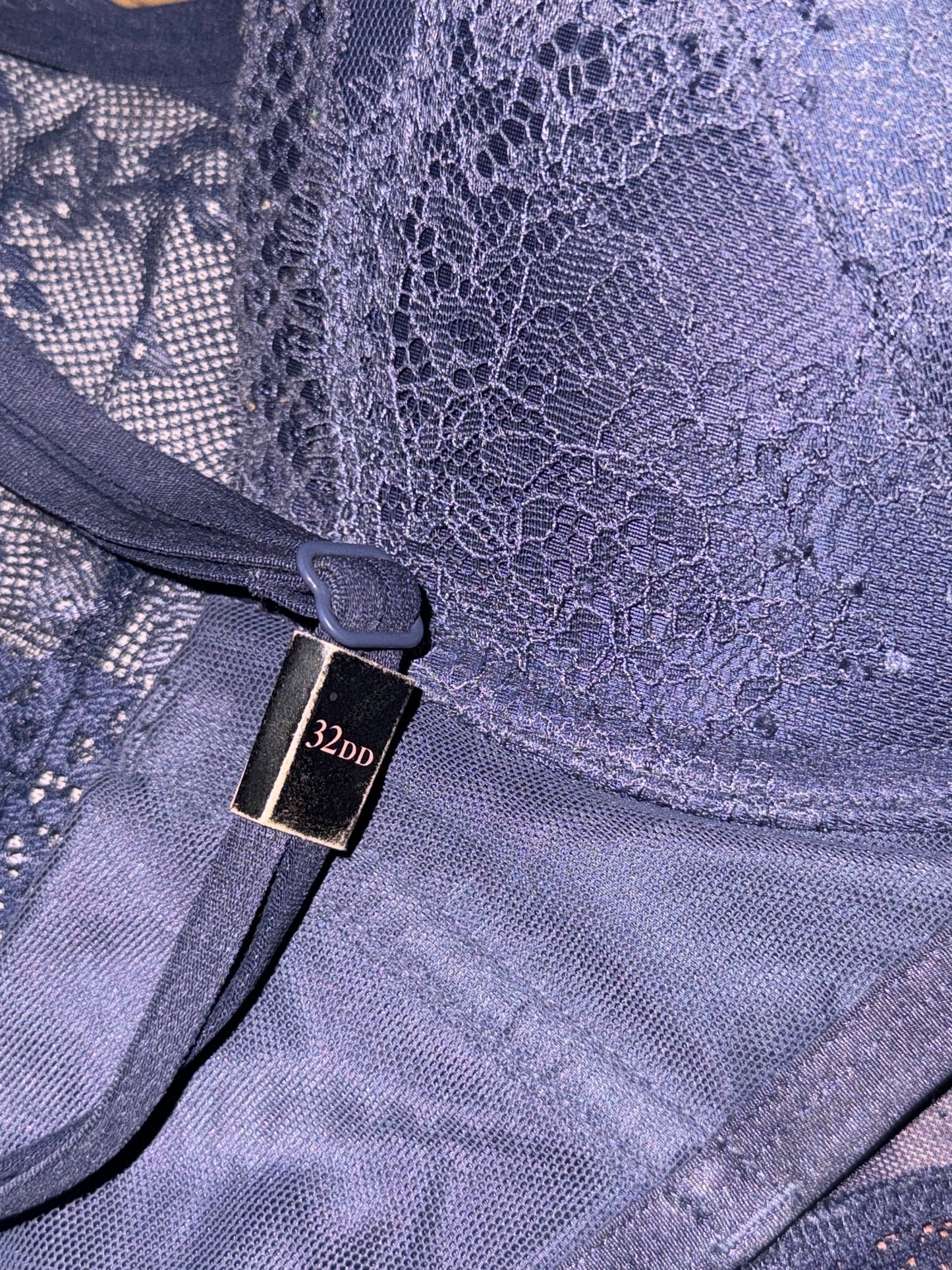 VS tagged 32DD