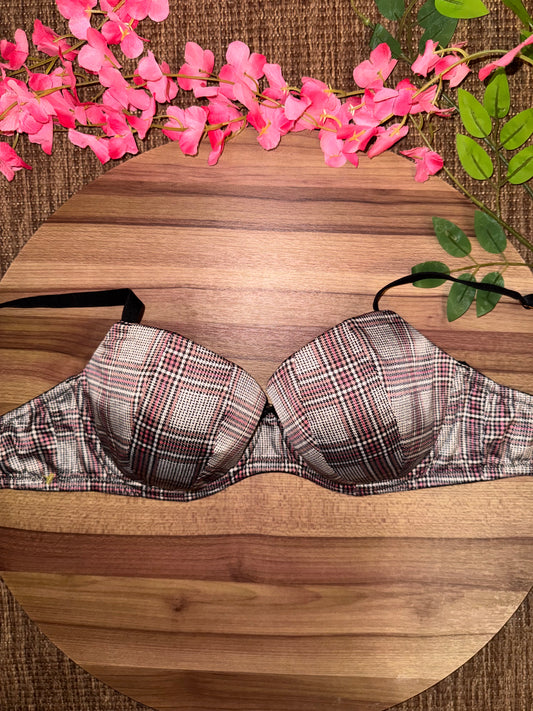 VS 32DDD