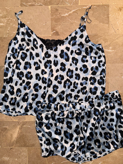 2 pc silk set medium