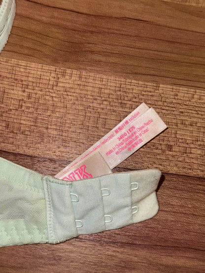 VS 34DD