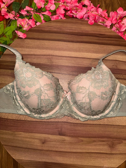 VS 34DD