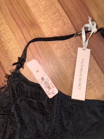 VS tagged 34D
