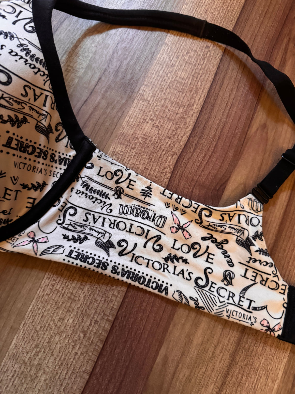 Vs bra 34D