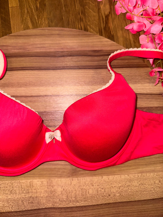 VS body by victoria 34D