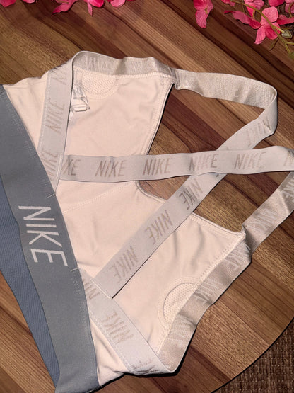 Nike small sports bra
