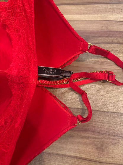 VS 34DDD