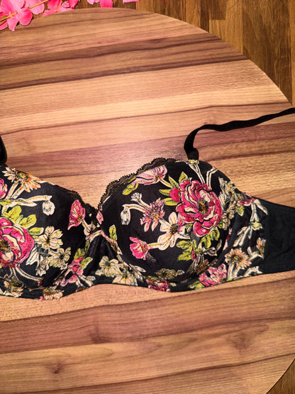 Vs 32dd fancy 3D design bra