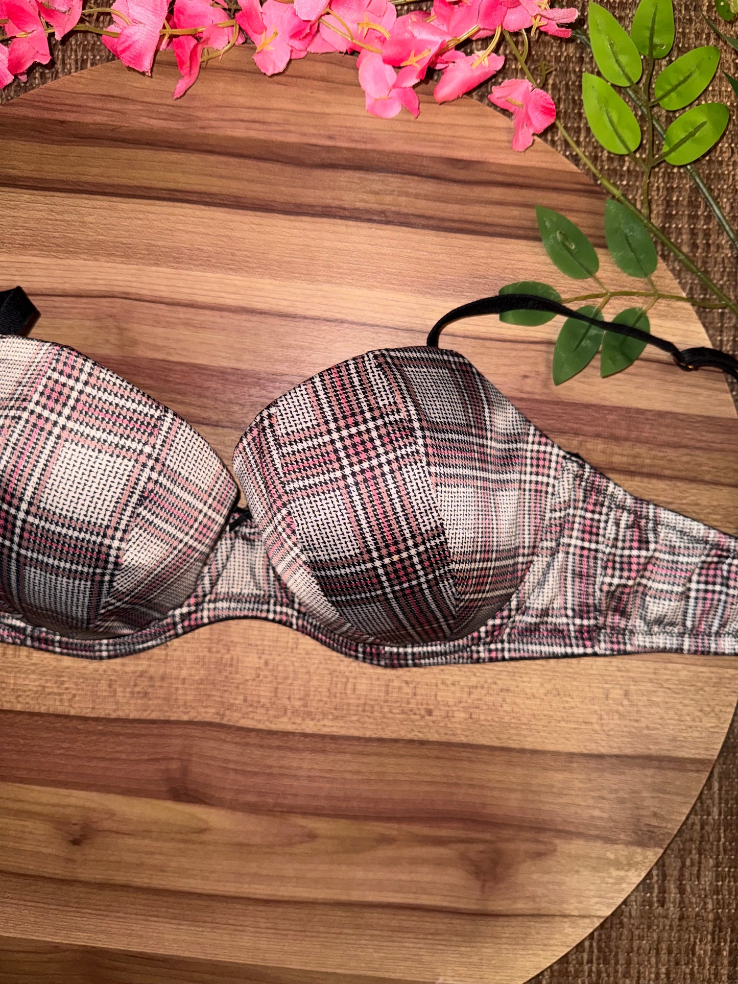 VS 32DDD