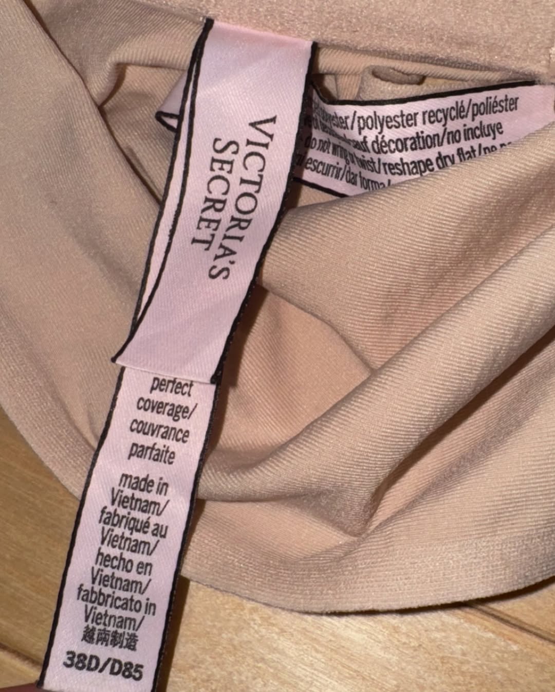 VS 38D