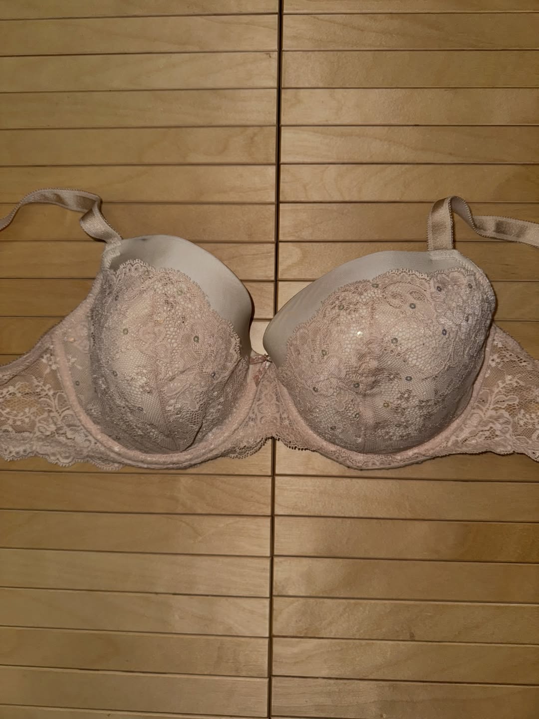 VS 38D