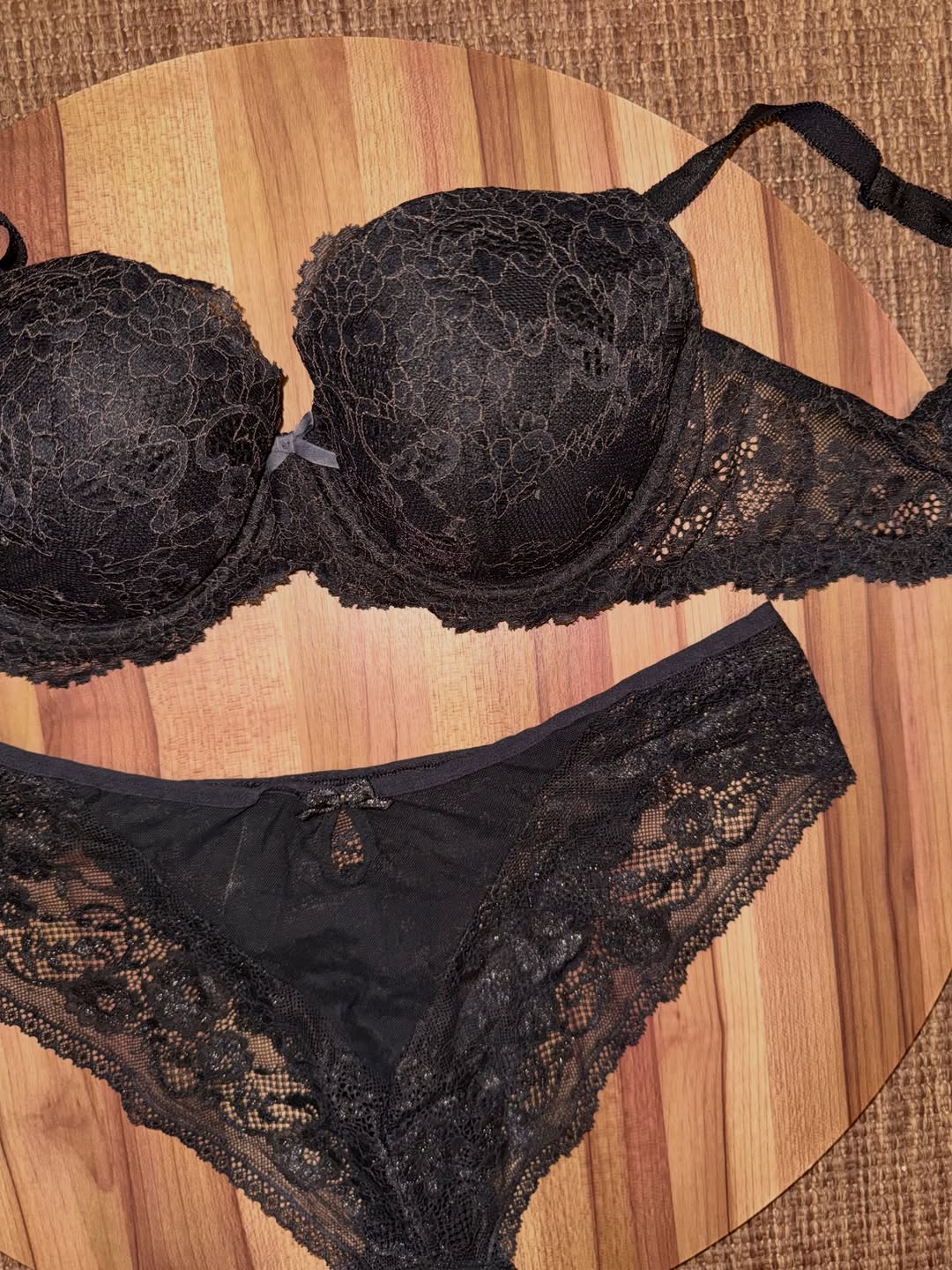 VS 34DD