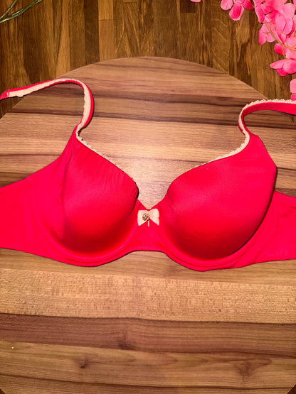 VS body by victoria 34D