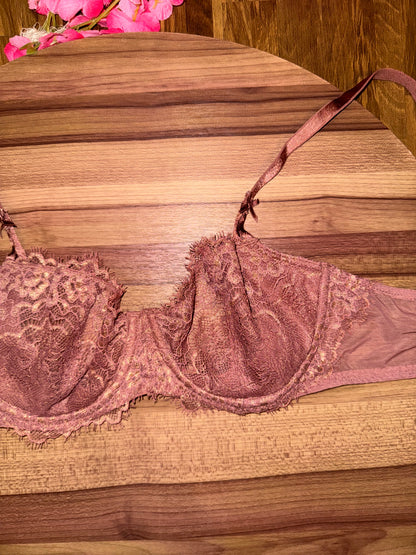 Vs underlined 32D