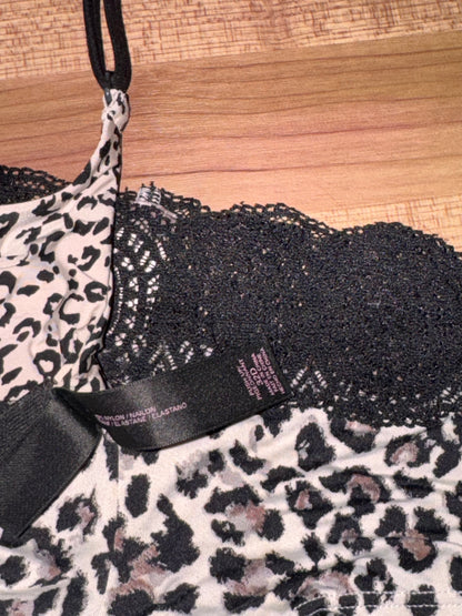 VS 32D