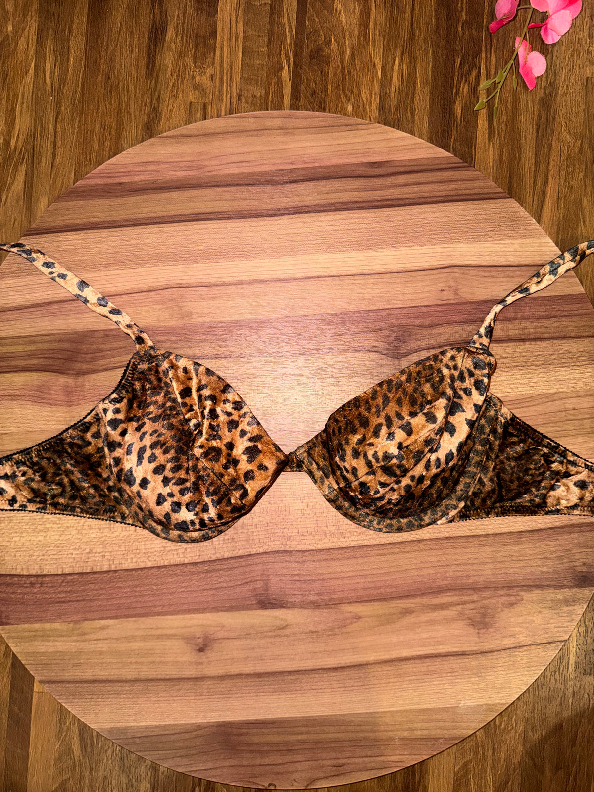 Cheetah print vs 34c bra velvet texture
