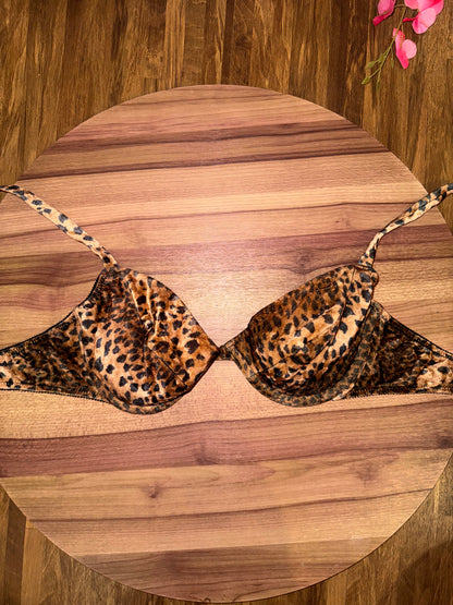 Cheetah print vs 34c bra velvet texture