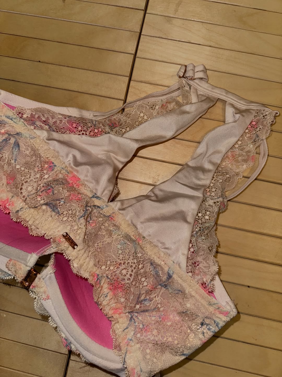 VS 32DDD