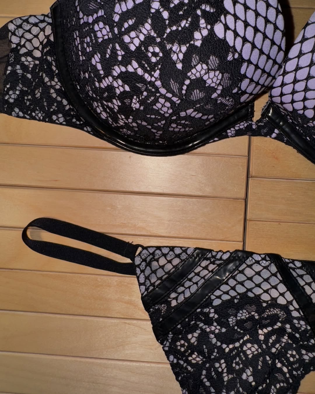 VS 32D