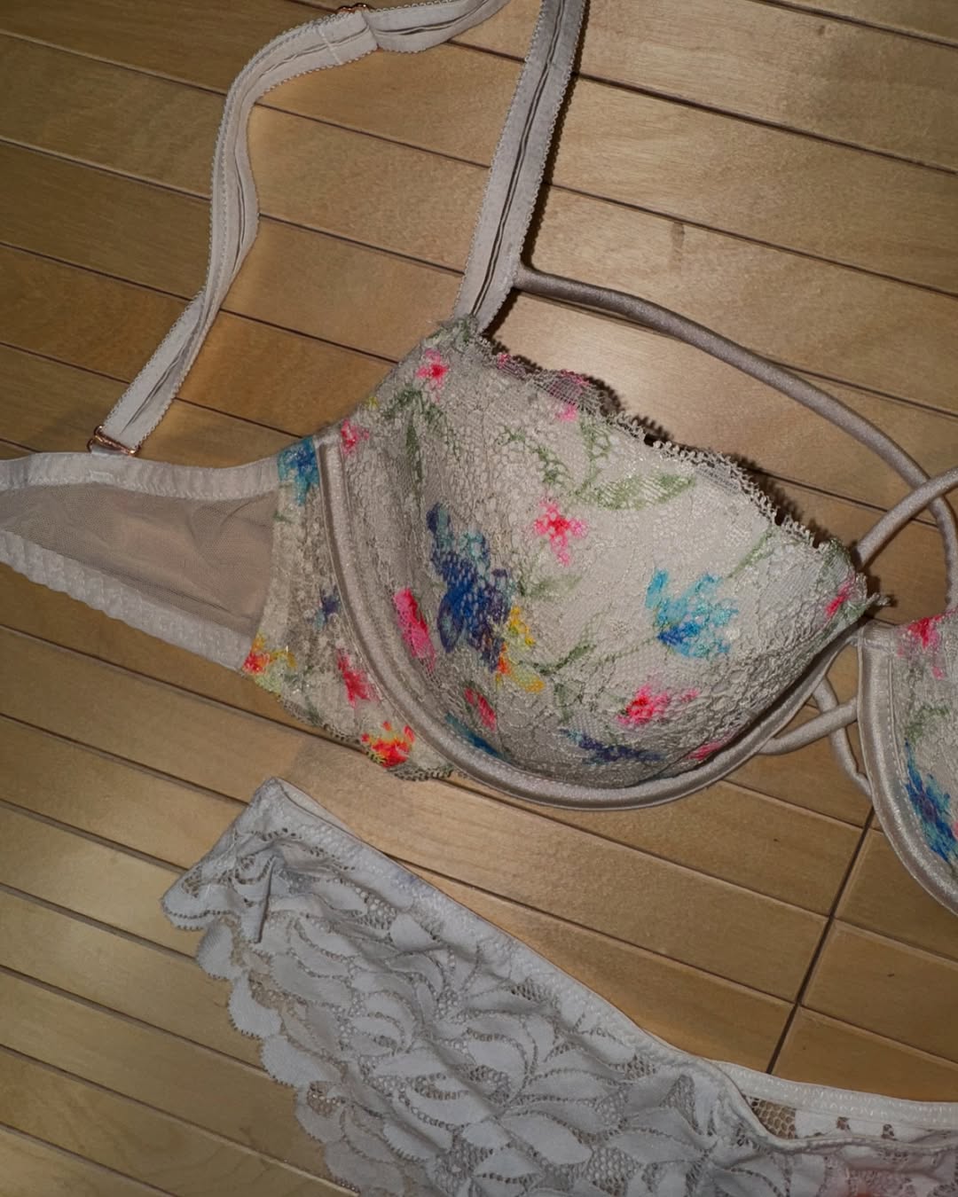VS 32DD
