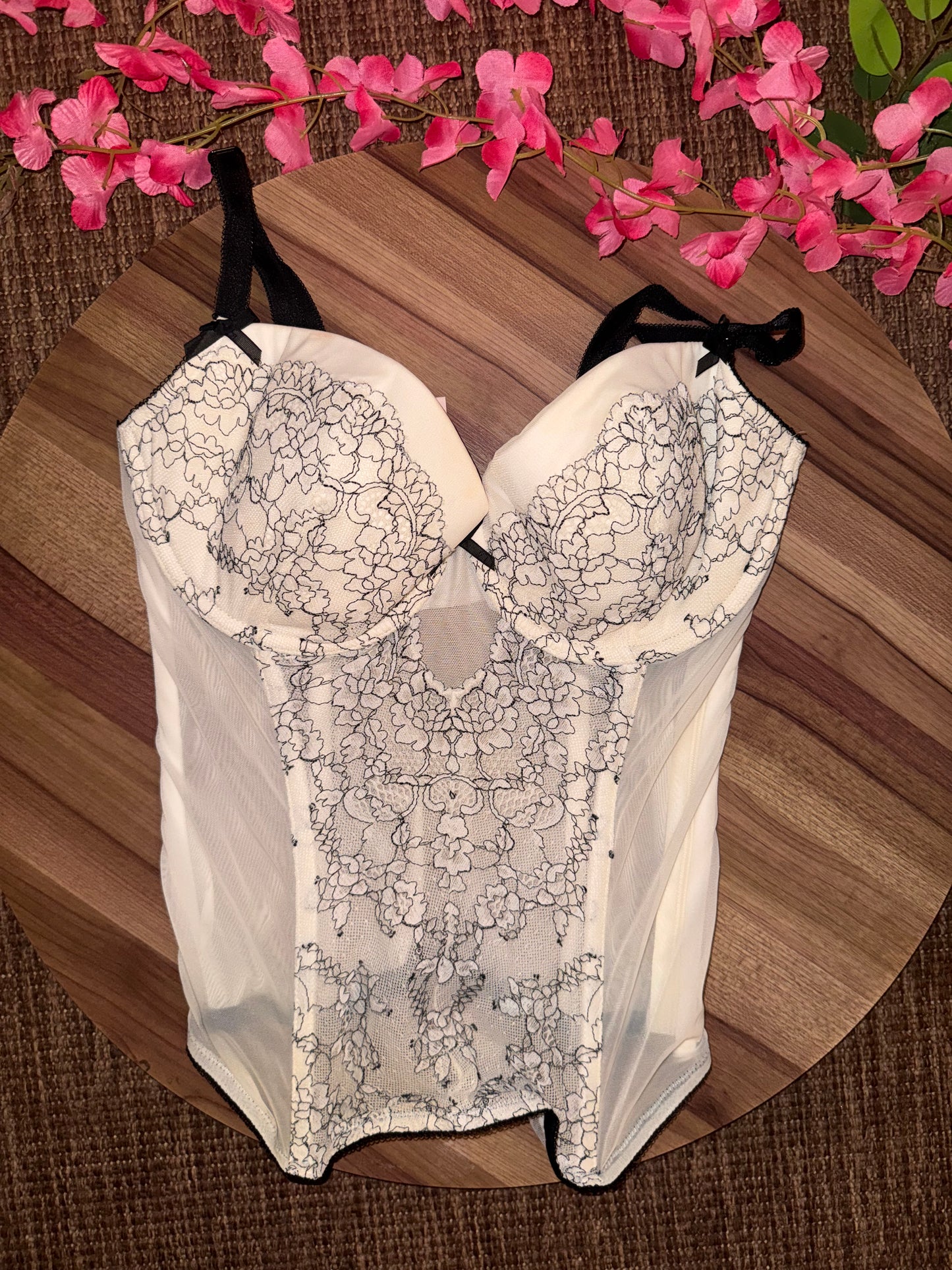 VS corset 36D