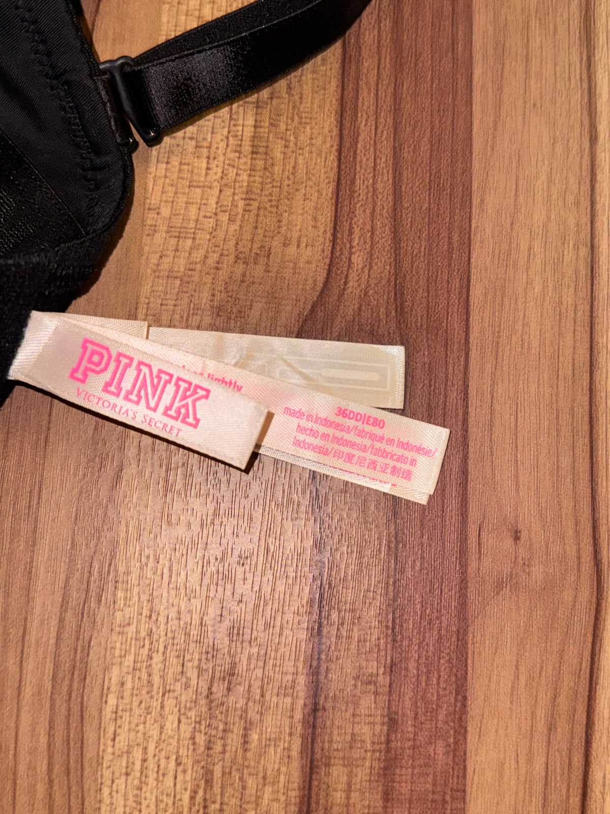 Wireless tagged bra 36dd