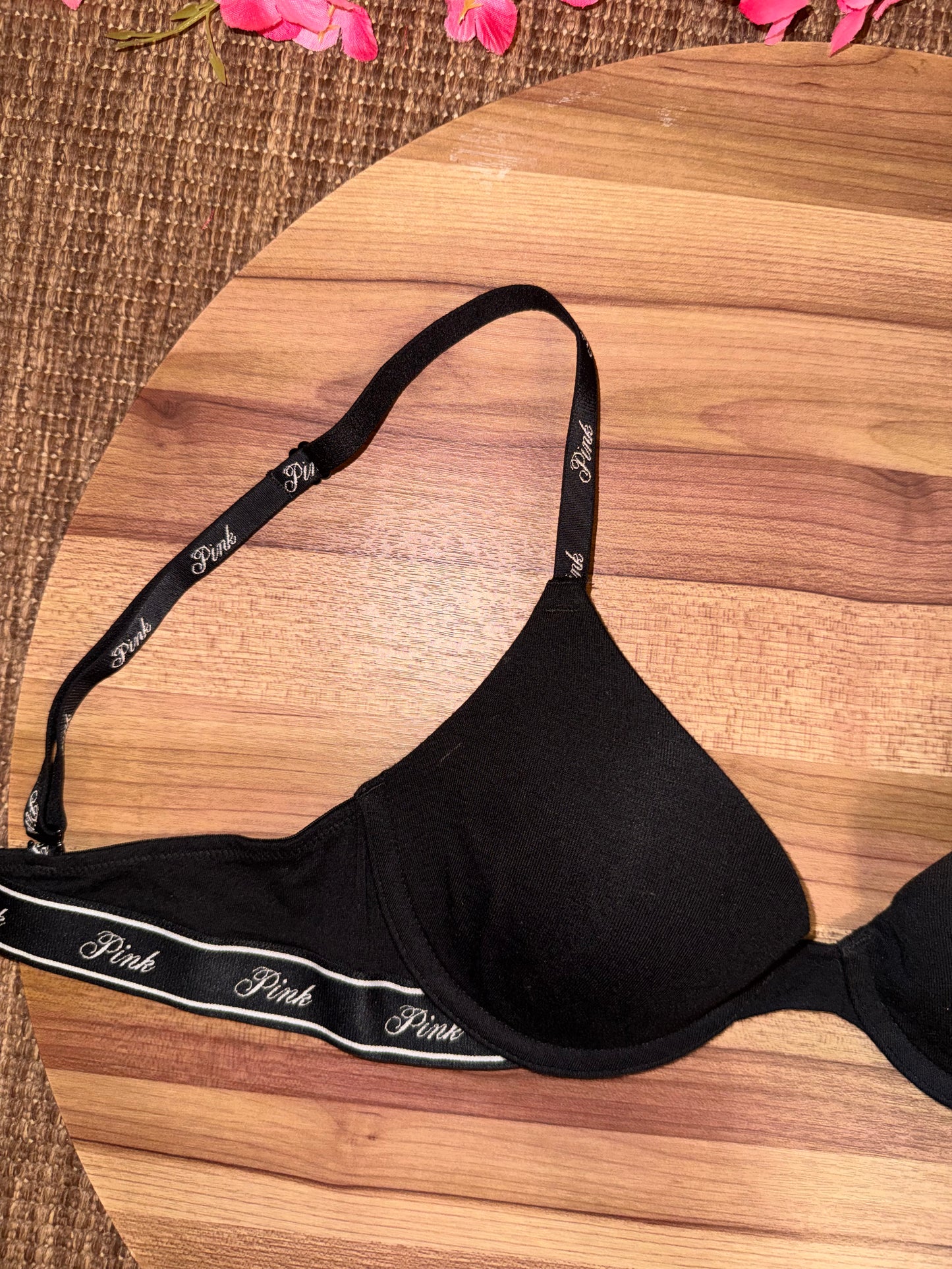 Vs pink 32B