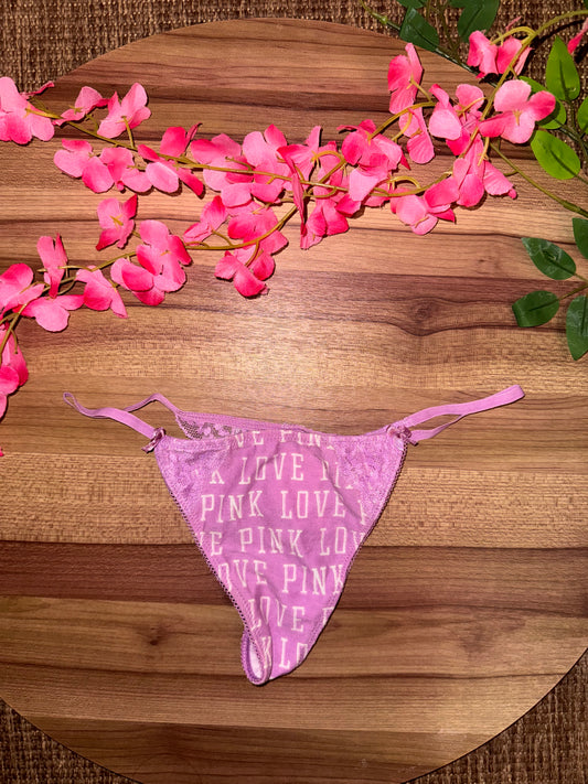 Tagged thong medium