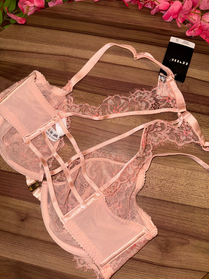 VS tagged 34DD