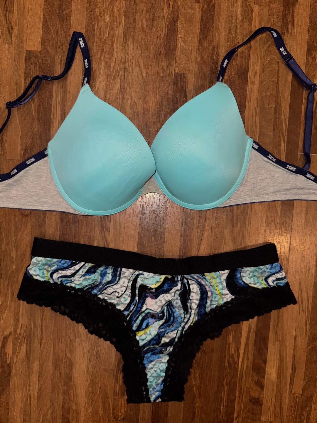 VS 32D