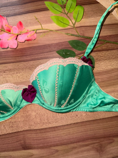 VS 32B