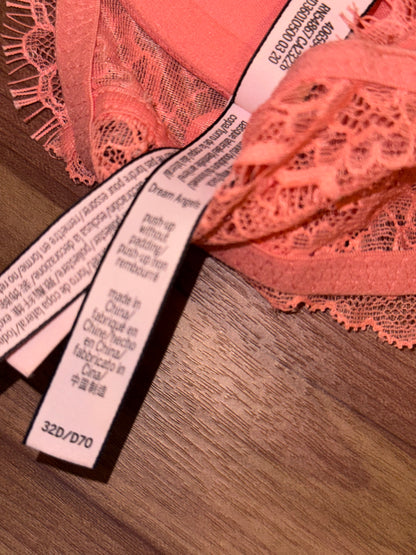Vs 32D bra
