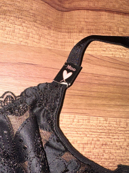 Vs tagged 38dd