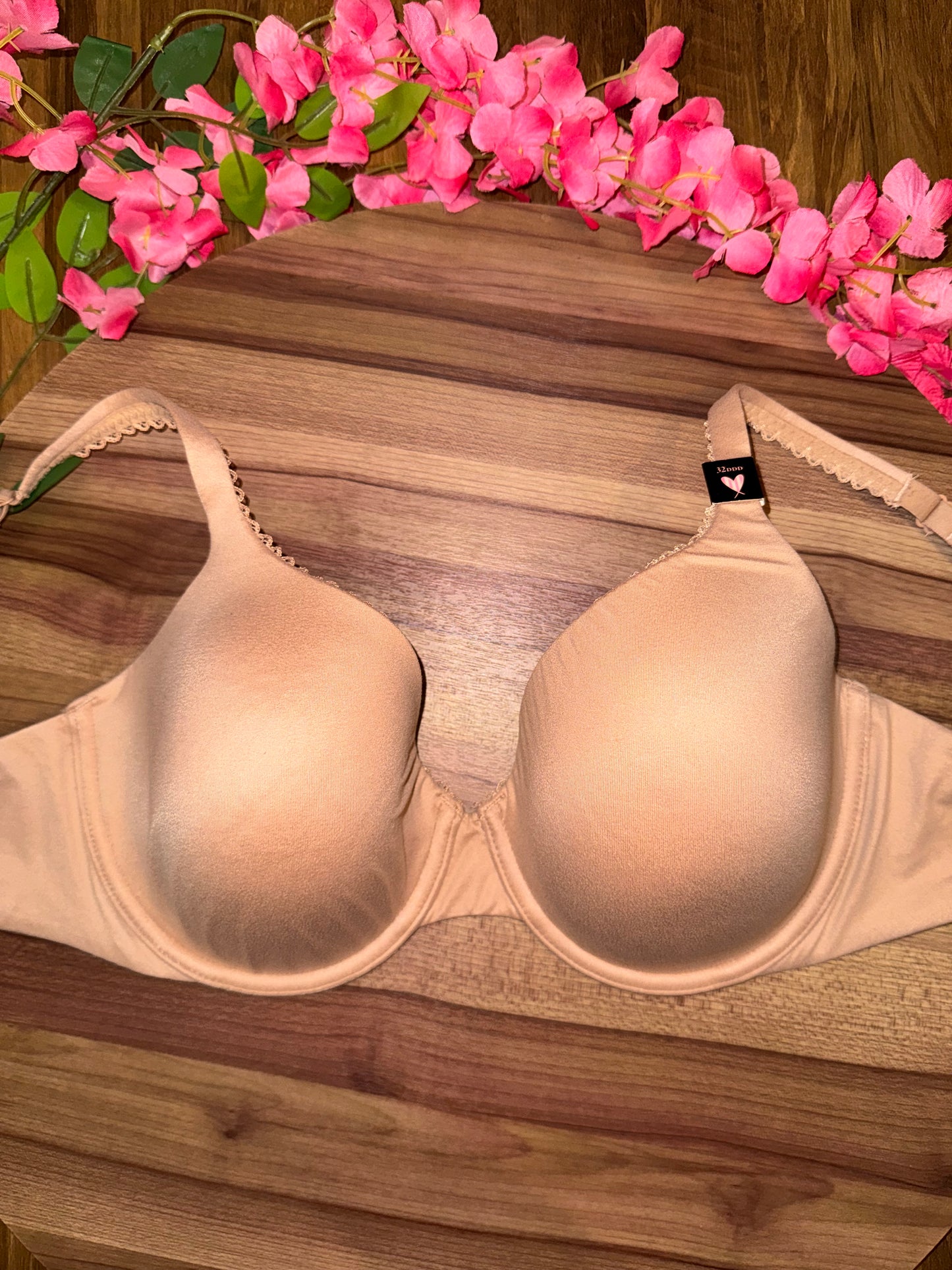 VS TAGGED 32DDD