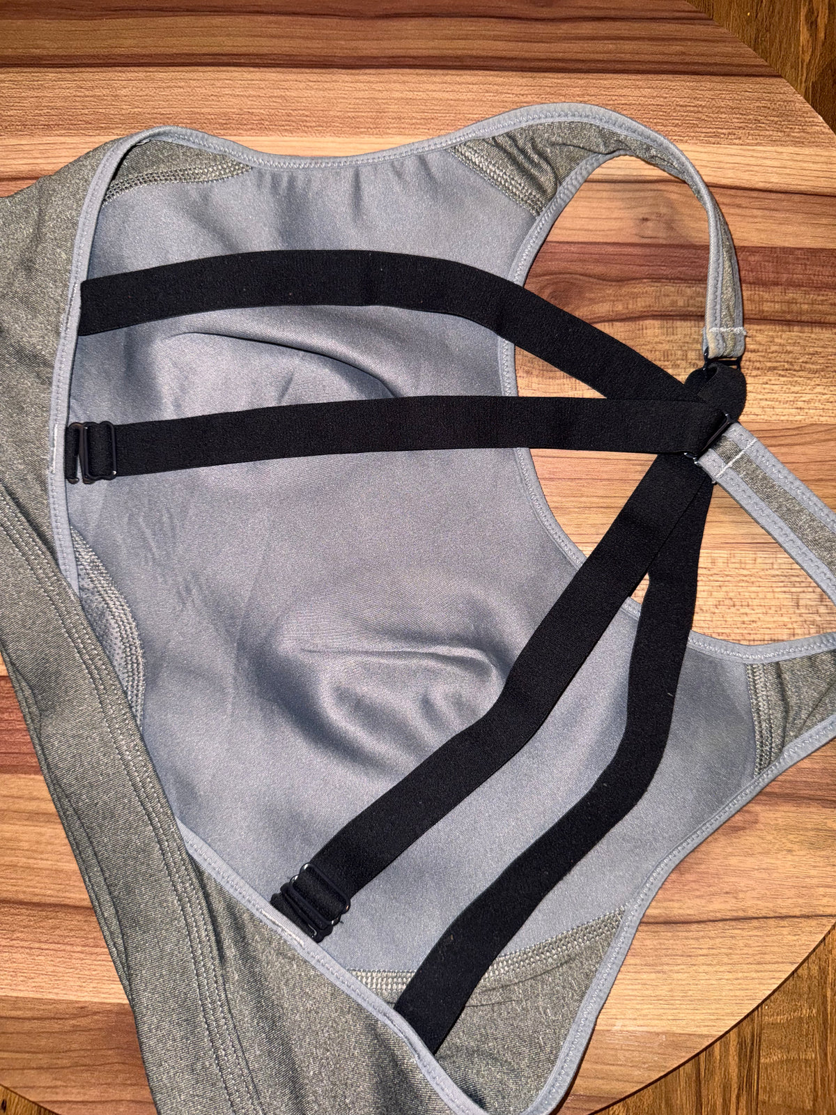 Branded sports bra XL