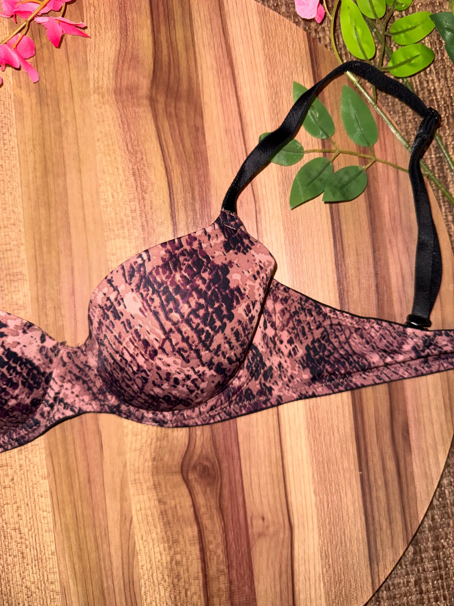 VS PINK 32B