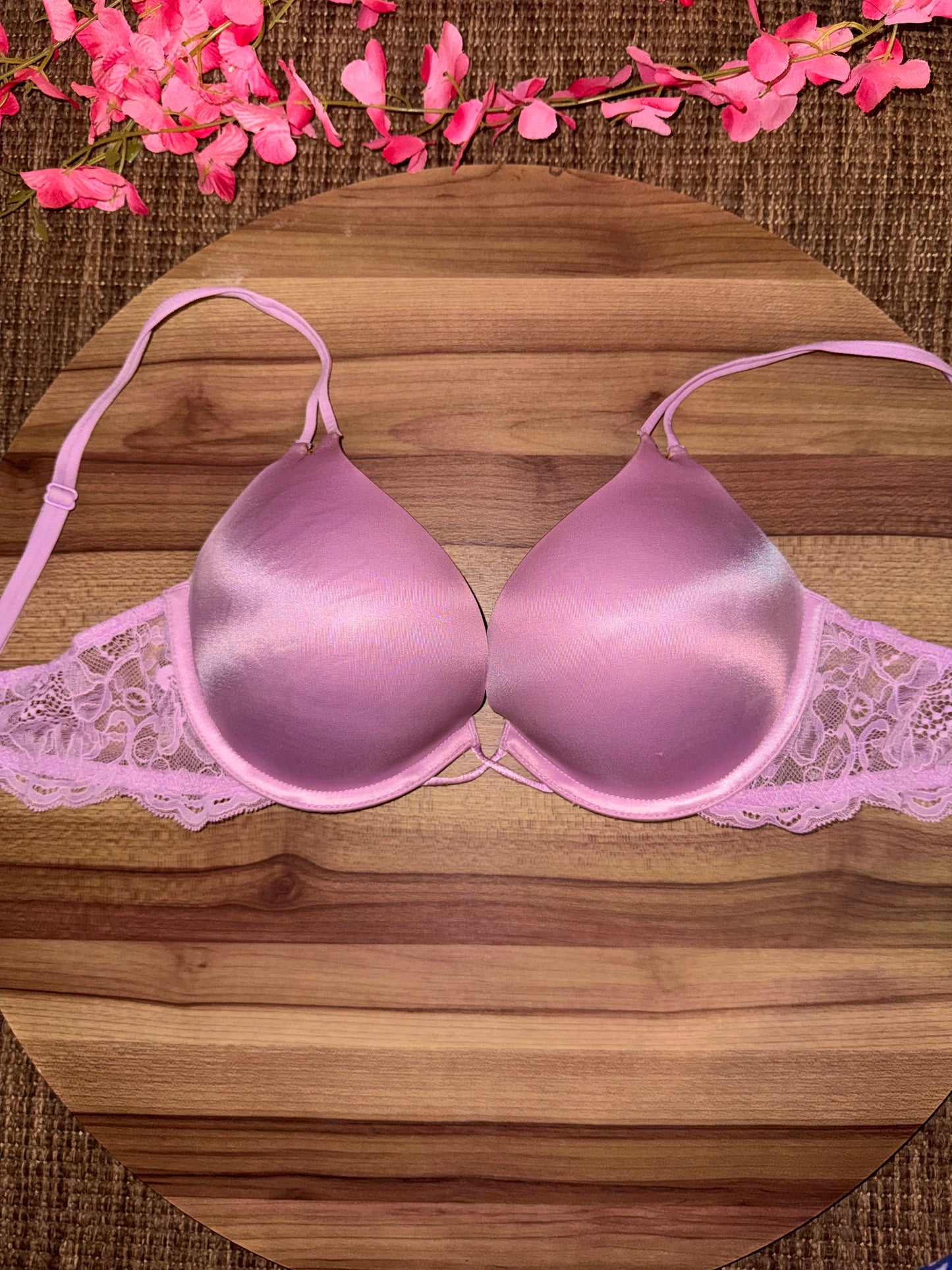 Vs bombshell 32C