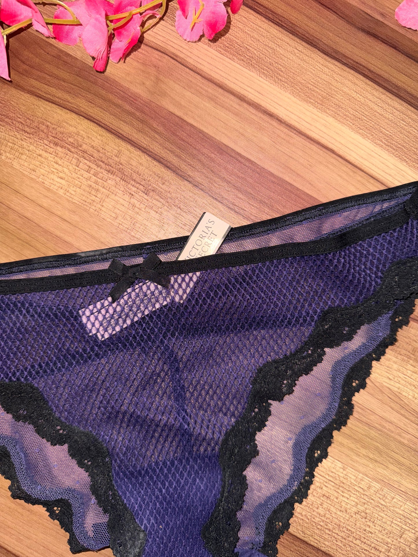 Vs tagged panty small