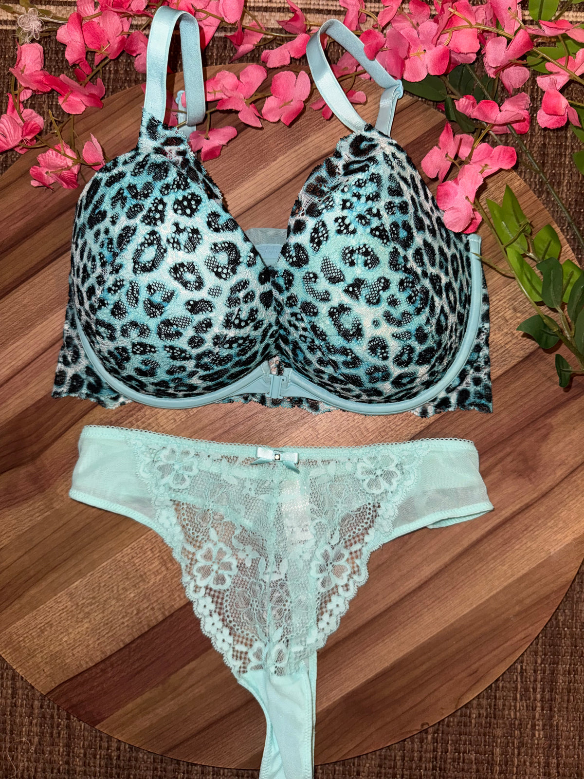 VS 32DD