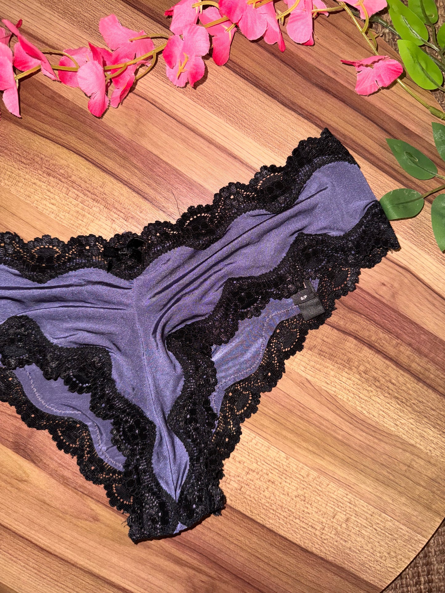 VS fancy panty