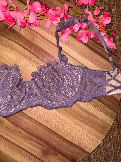 VS 32D