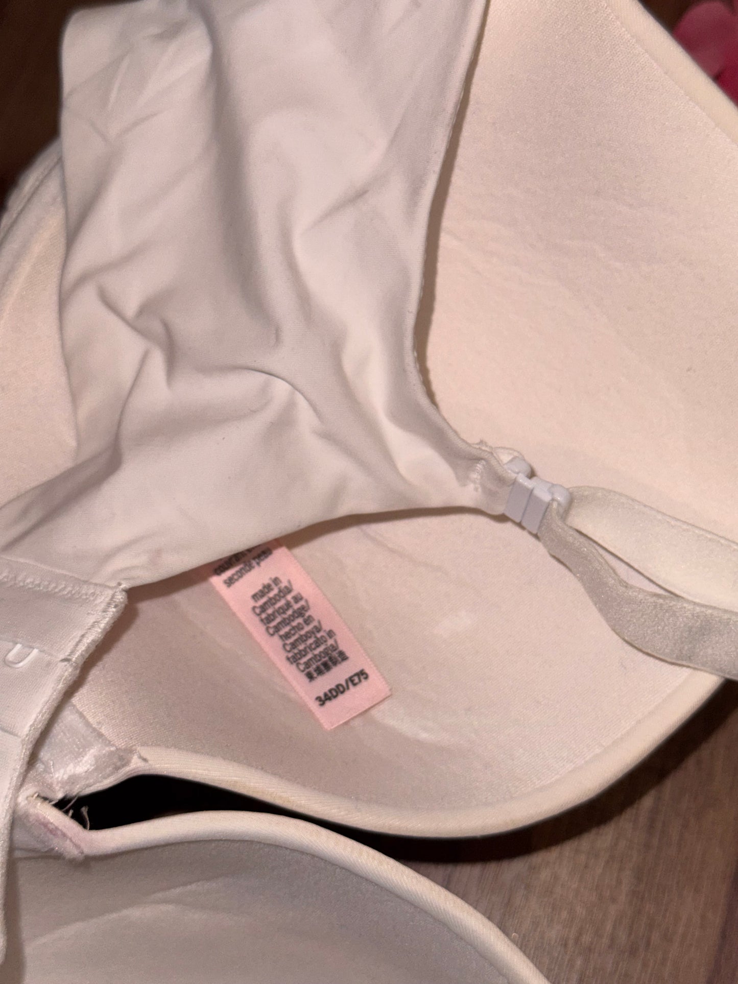 VS 34DD tagged