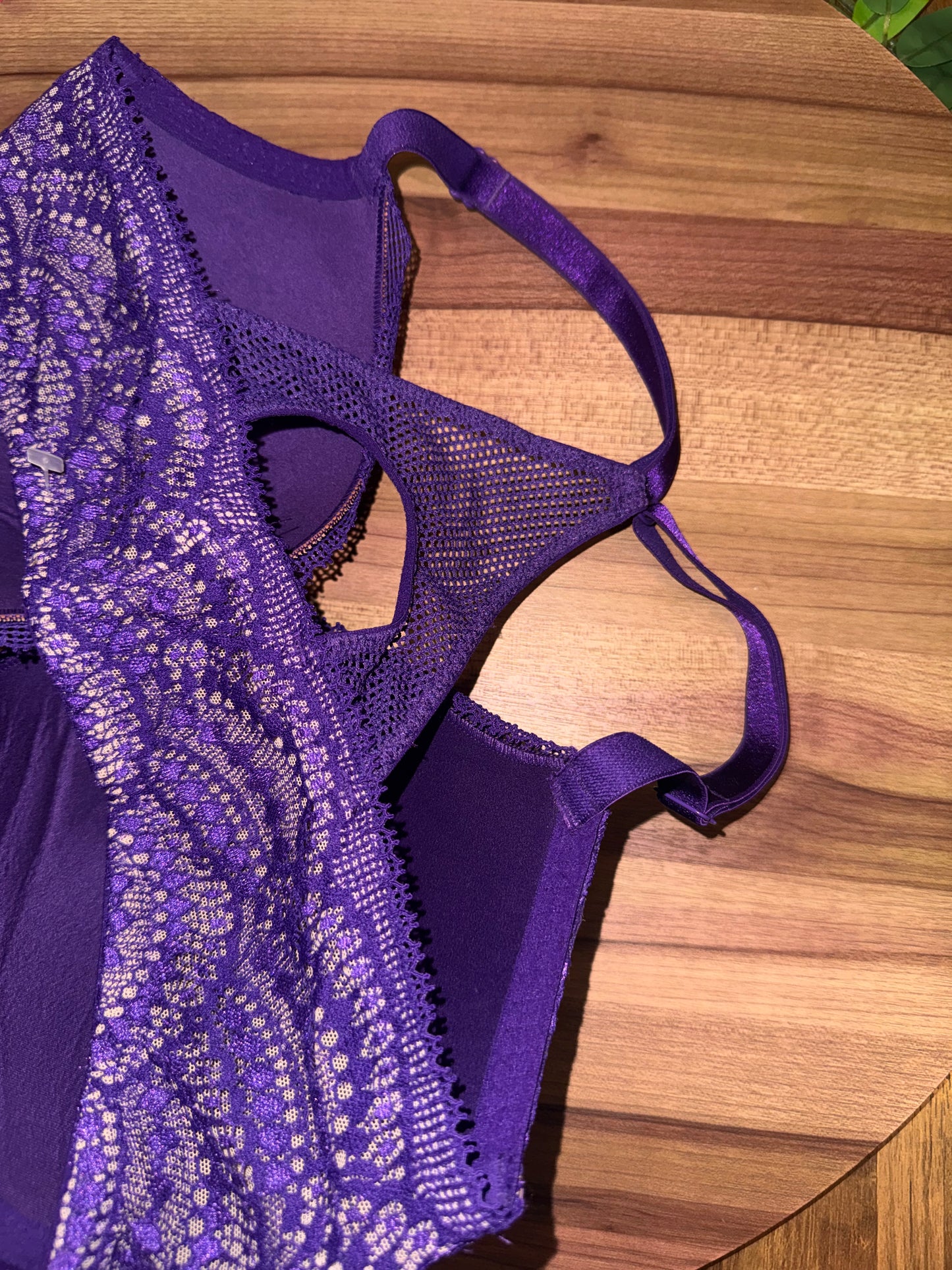 VS 34DDD